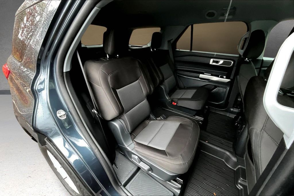 Used 2023 Ford Explorer XLT image 24