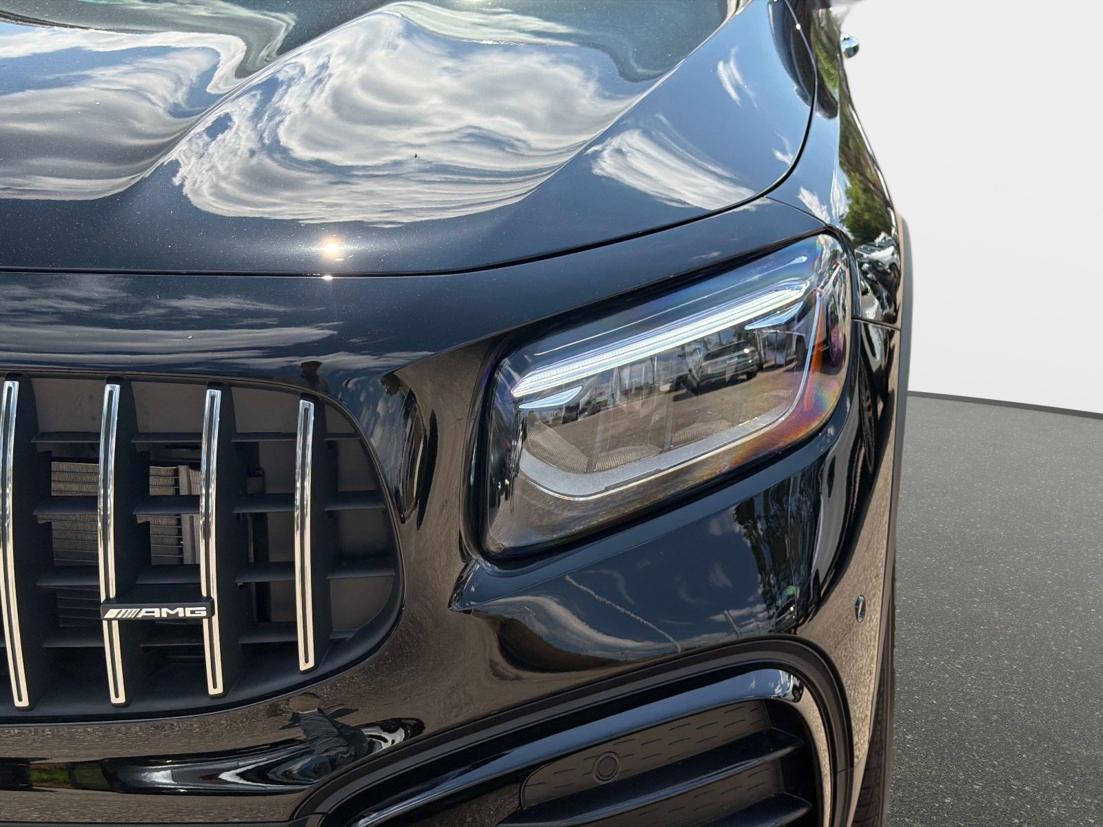 New 2026 Mercedes-Benz GLB 35 AMG 4MATIC image 9
