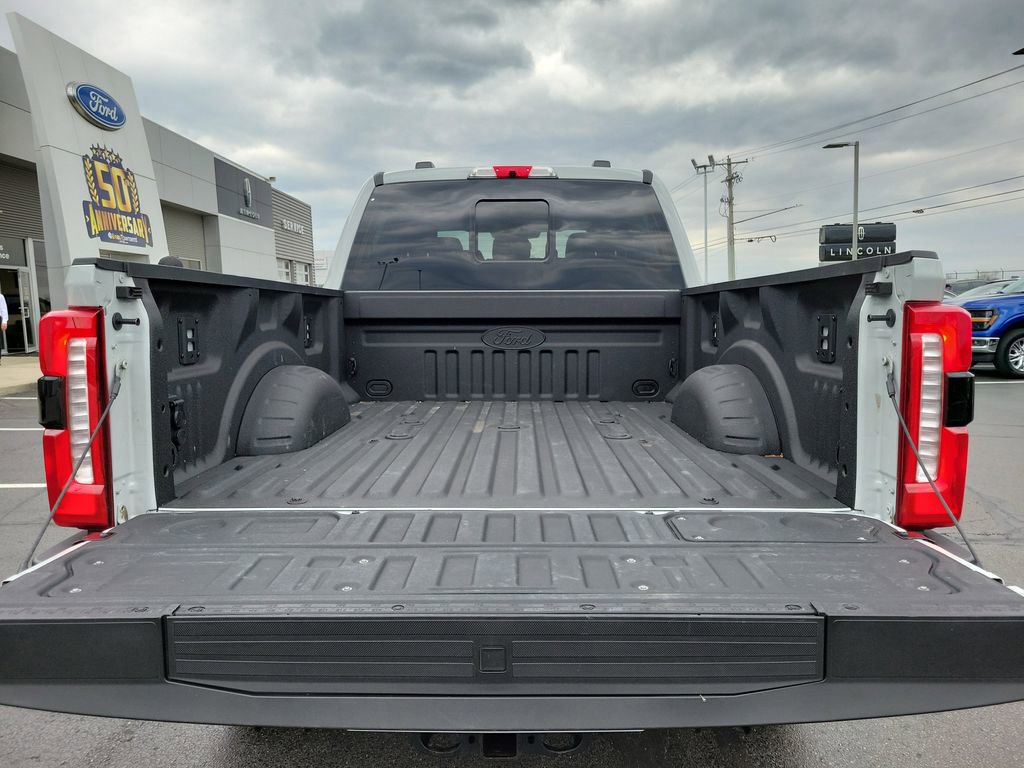New 2025 Ford F350 Lariat w/ Lariat Ultimate Package image 10