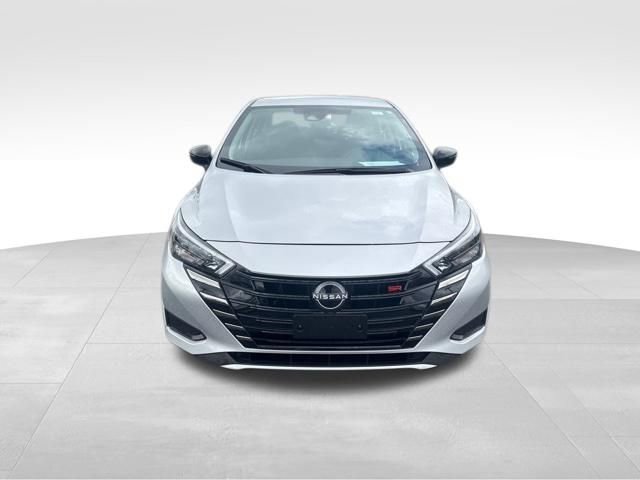 Used 2024 Nissan Versa SR image 9