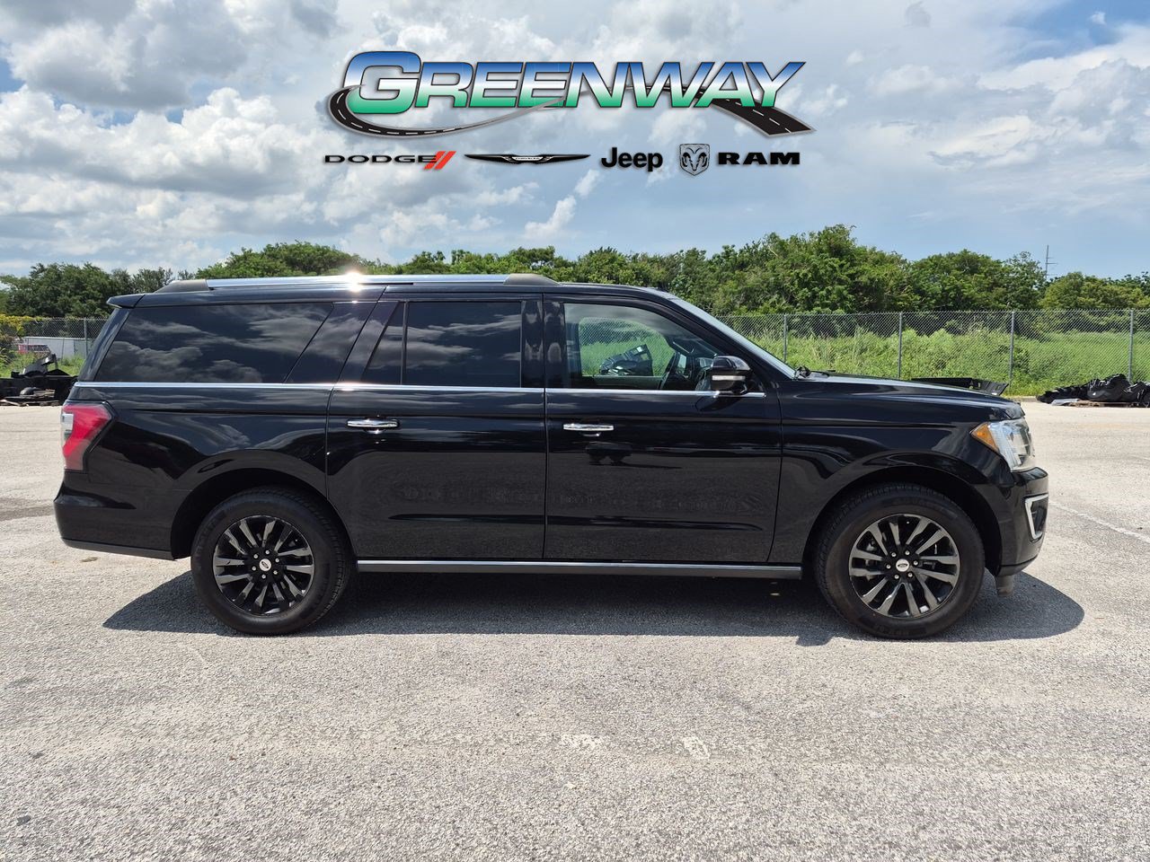 Used 2021 Ford Expedition Max Limited RWD image 2