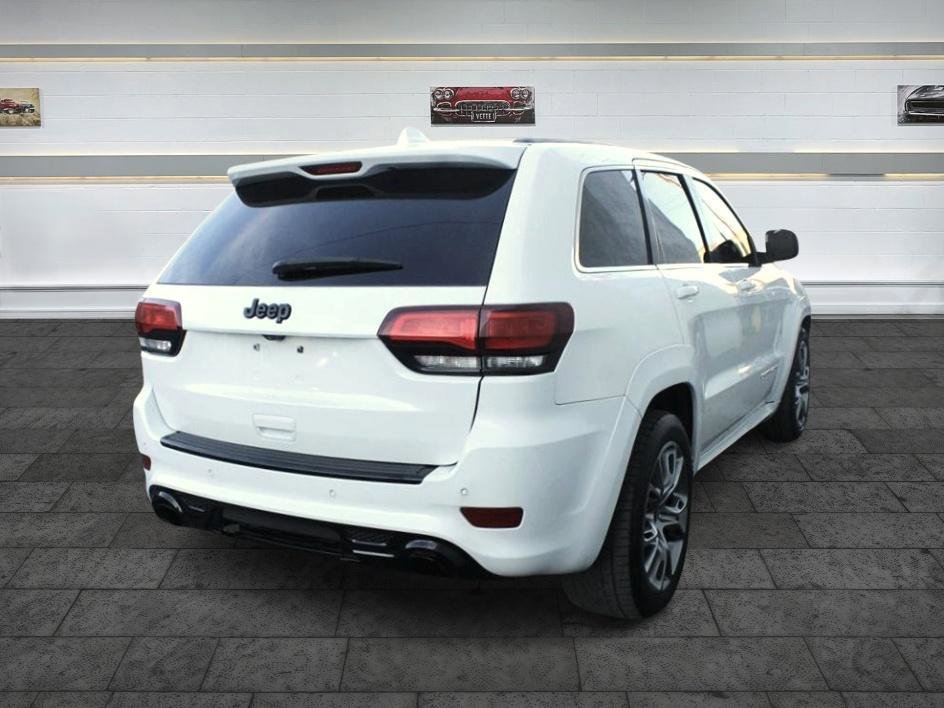 Used 2014 Jeep Grand Cherokee SRT image 8