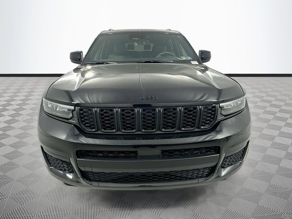 Used 2025 Jeep Grand Cherokee L Altitude AWD/4WD image 2