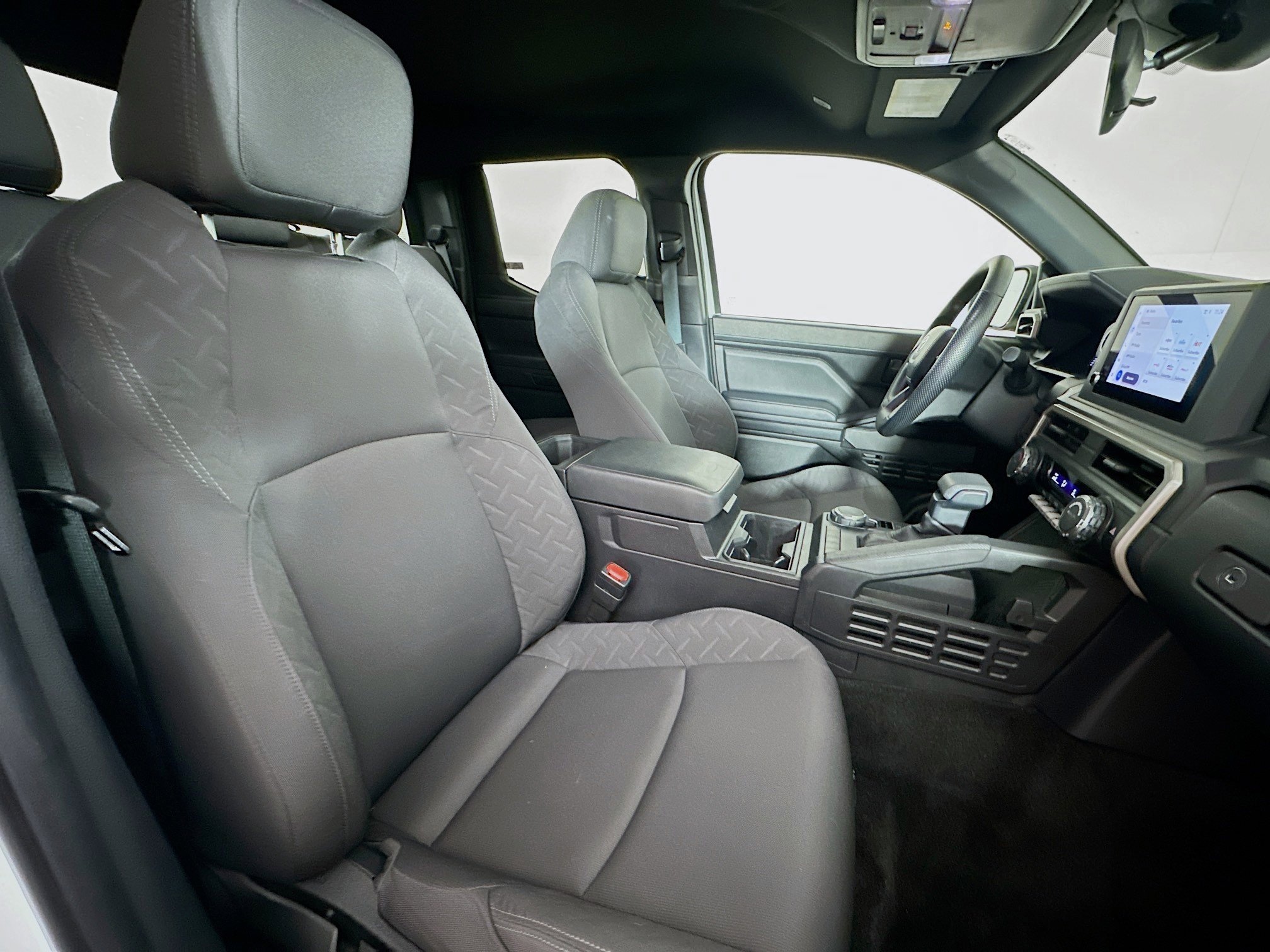 Used 2024 Toyota Tacoma SR image 29