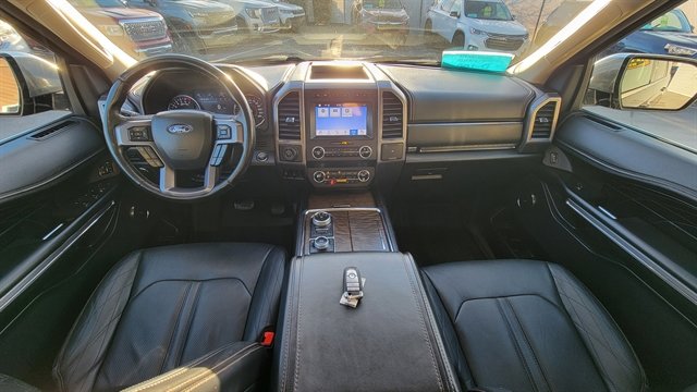 Used 2019 Ford Expedition Platinum image 14