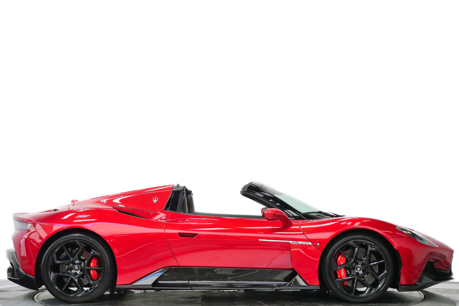 Used 2023 Maserati MC20 Spyder RWD image 2