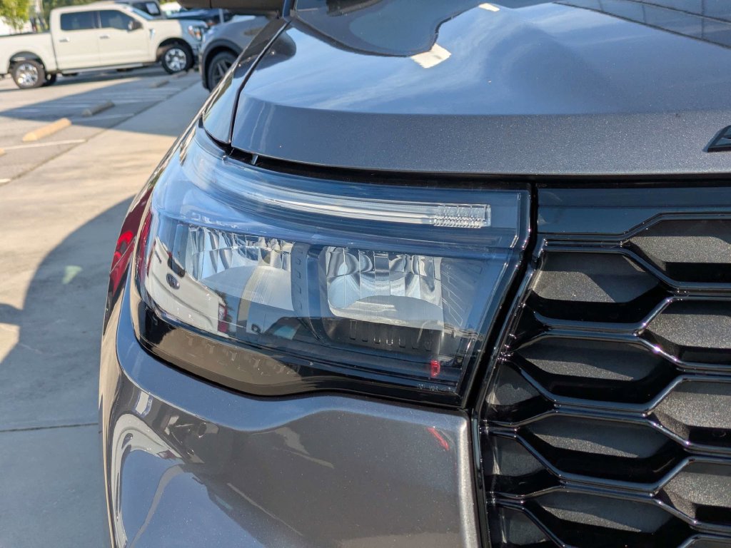 New 2026 Ford Explorer ST-Line w/ ST-Line Street Pack RWD image 9