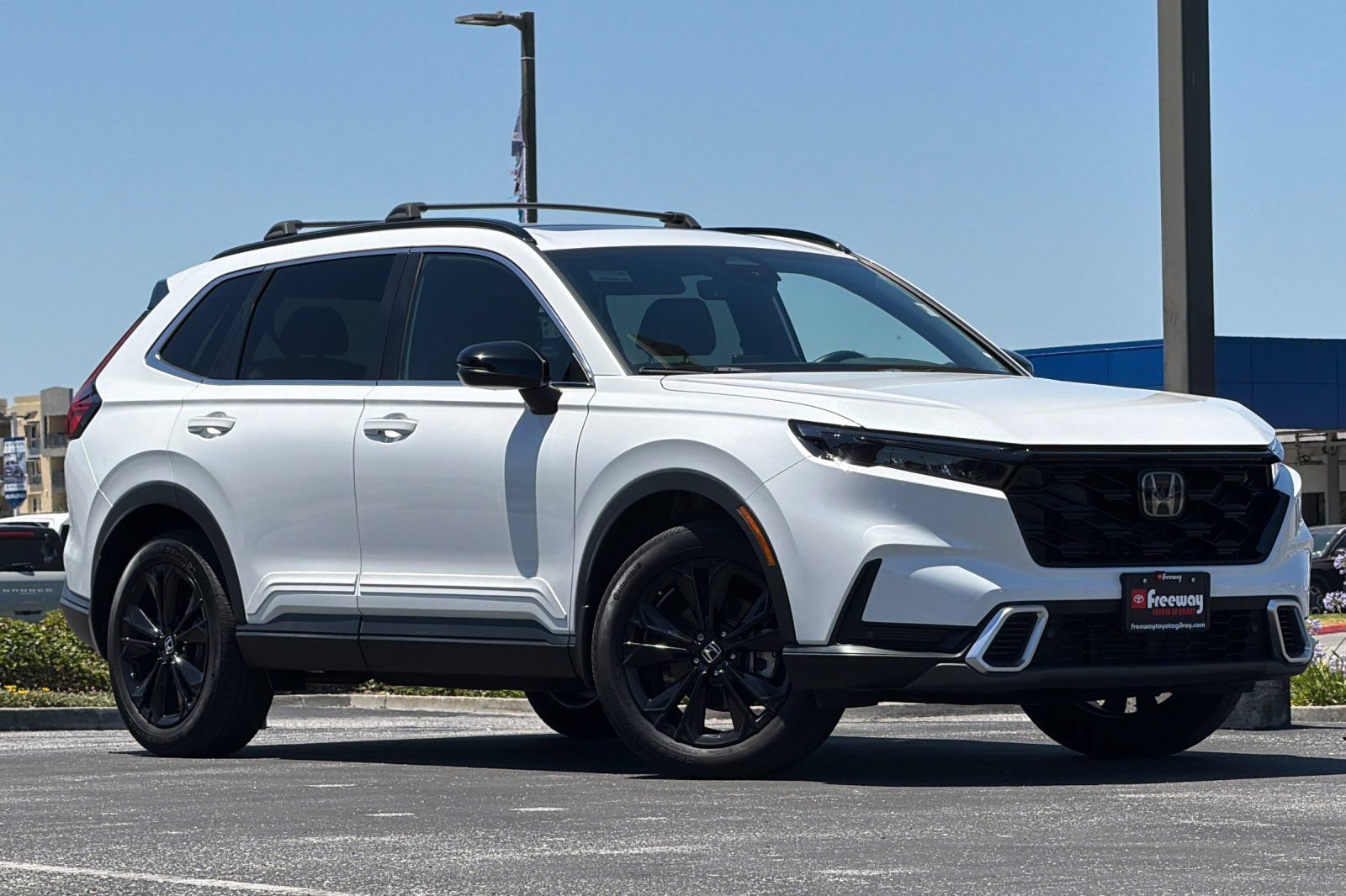 Used 2023 Honda CR-V Sport Touring image 2