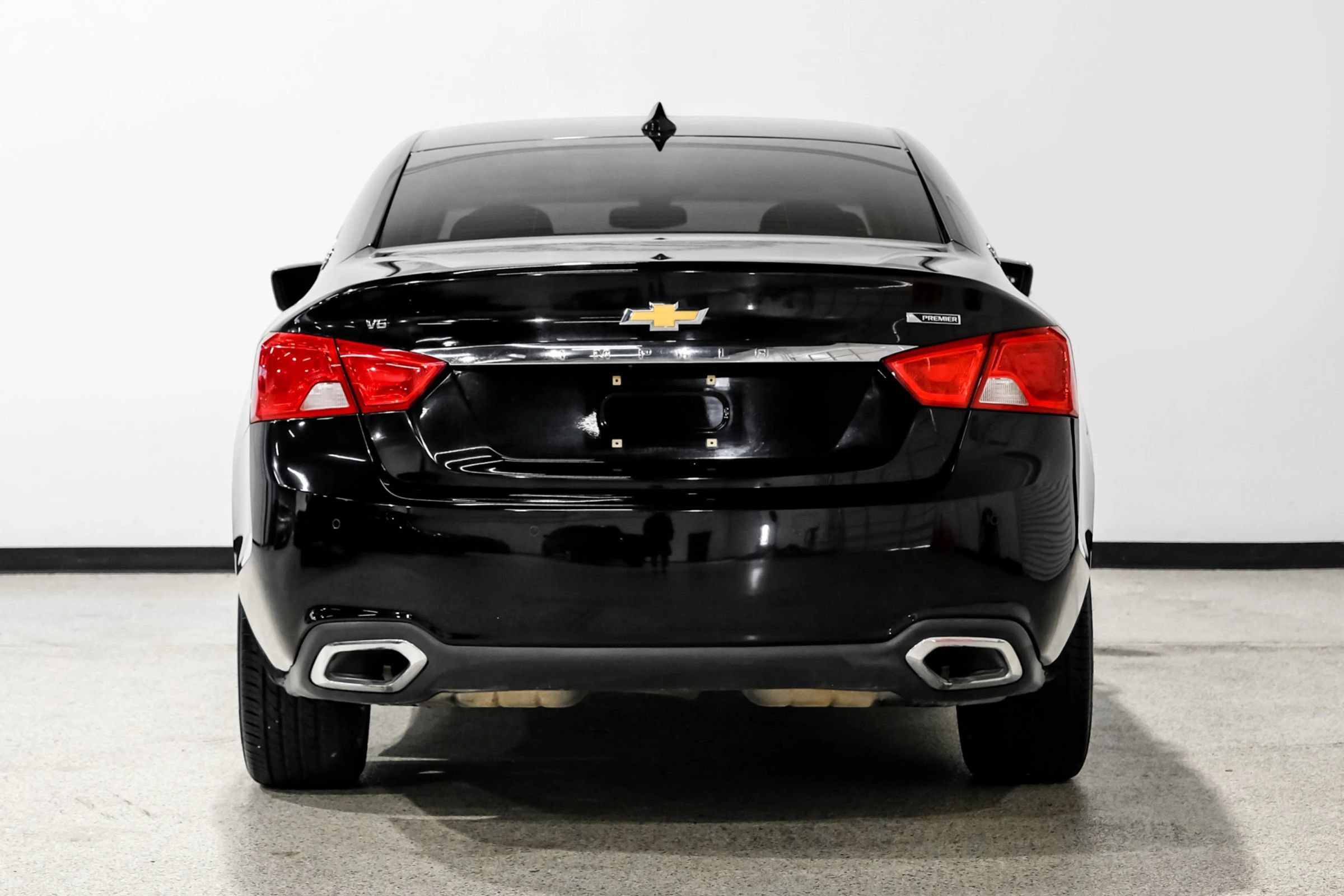Used 2018 Chevrolet Impala Premier FWD image 7