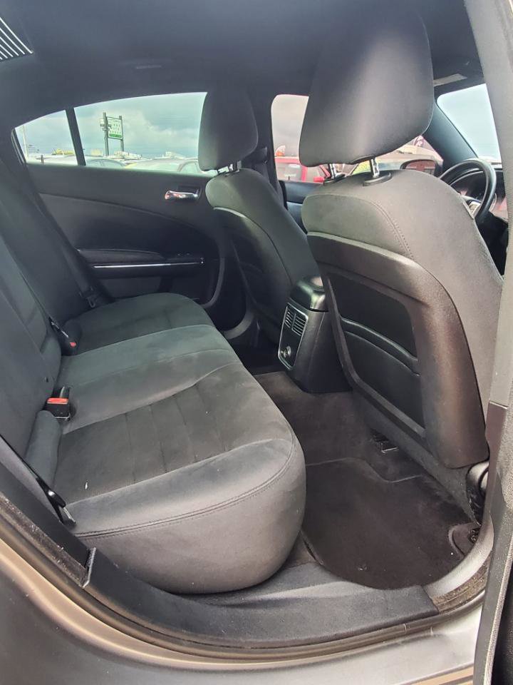 Used 2011 Dodge Charger SE RWD image 15