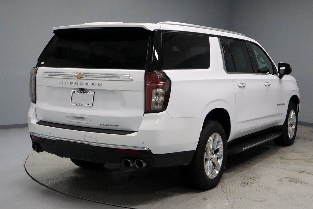 Used 2023 Chevrolet Suburban Premier image 11