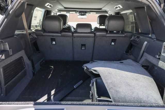 New 2025 Land Rover Range Rover Long Wheelbase SE image 23