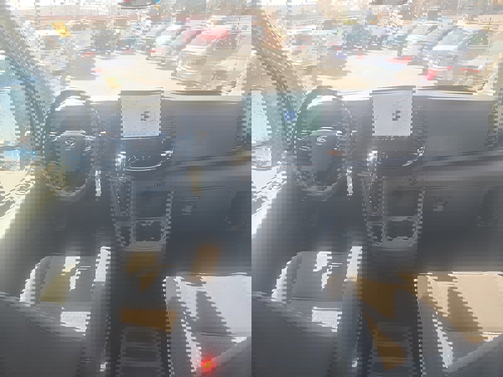 Used 2023 Ford Transit 350 XLT image 7