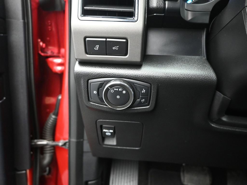 Certified 2020 Ford Expedition XLT w/ Equipment Group 202A image 12