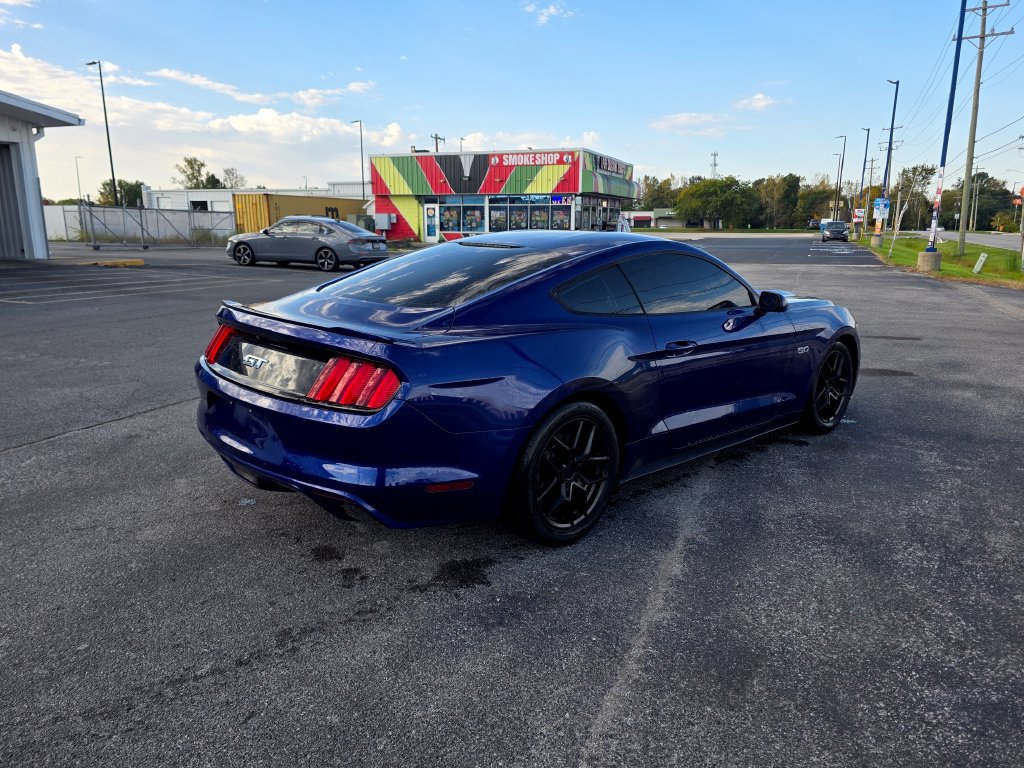 Used 2016 Ford Mustang GT RWD image 5