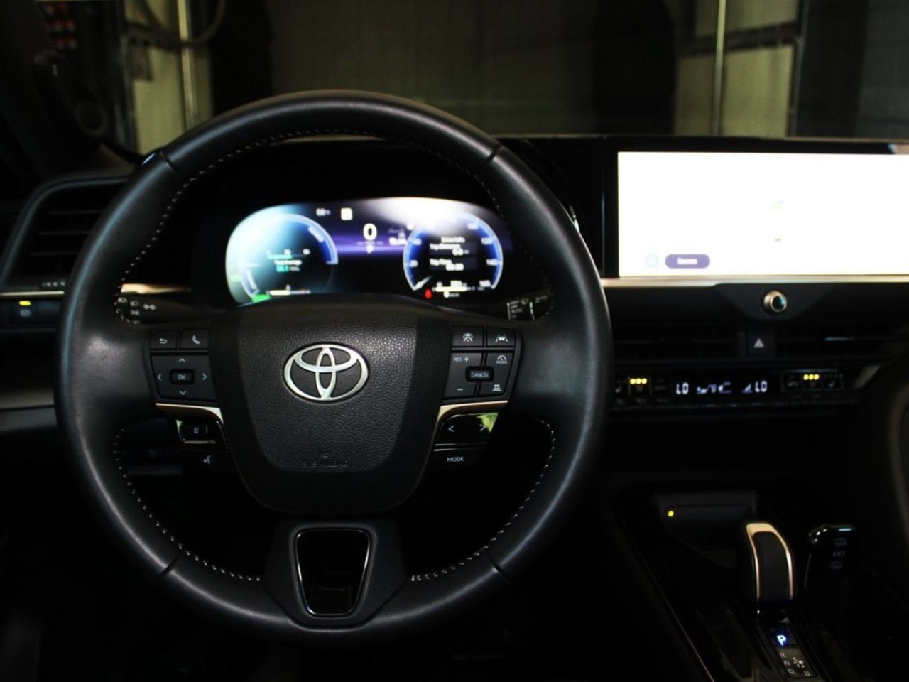 Used 2026 Toyota Crown AWD/4WD image 28