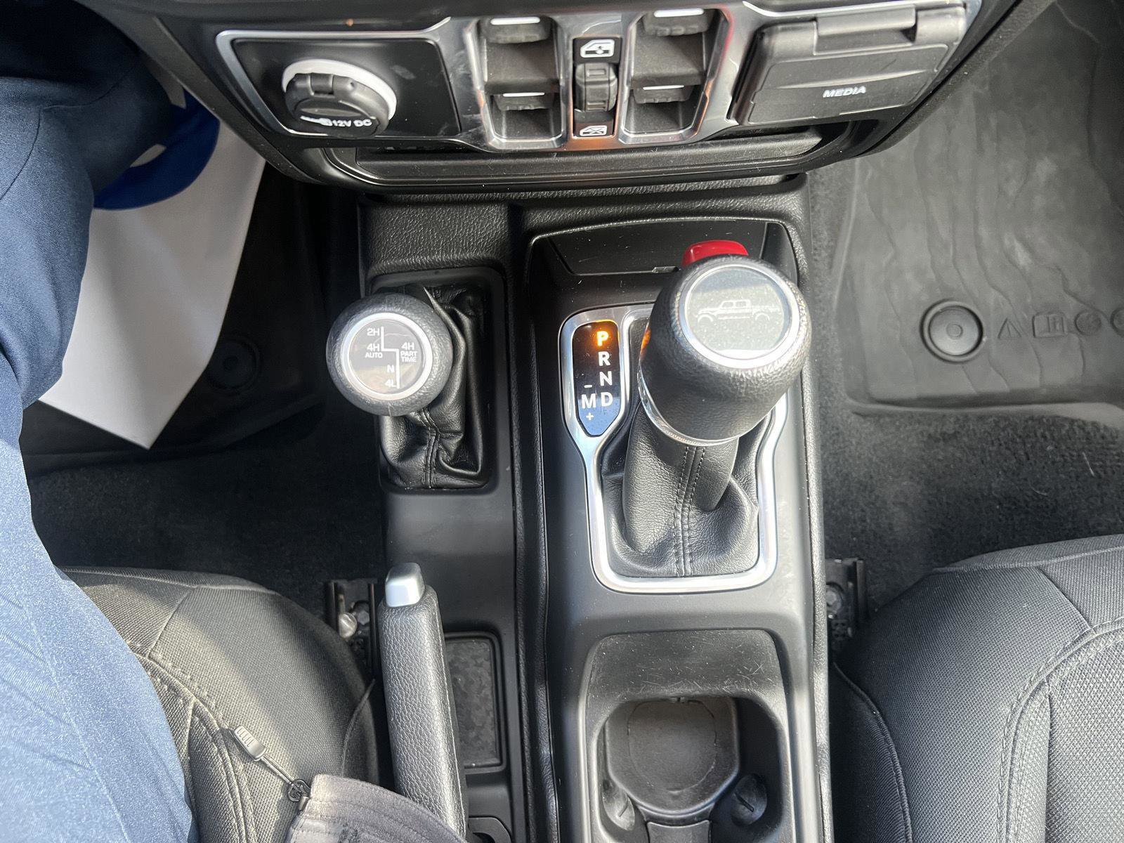 Used 2022 Jeep Gladiator Willys image 21