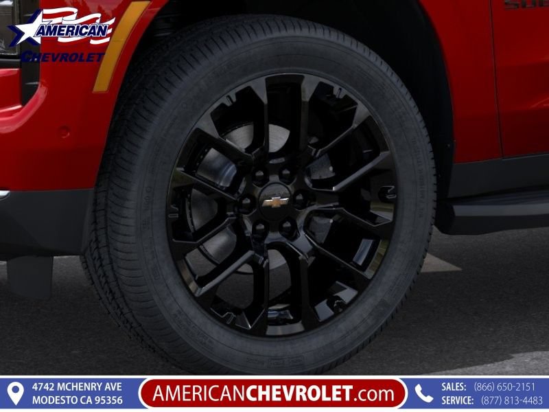New 2026 Chevrolet Suburban Premier AWD/4WD image 8