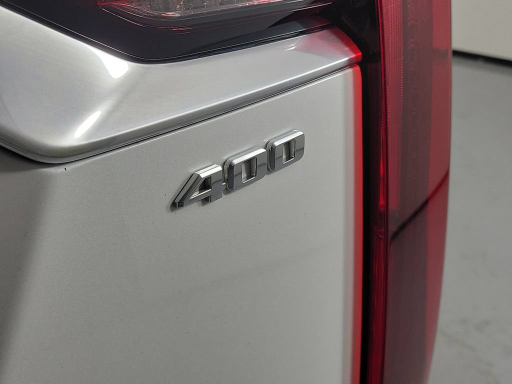 Used 2023 Cadillac XT6 Premium Luxury w/ Platinum Package AWD/4WD image 5