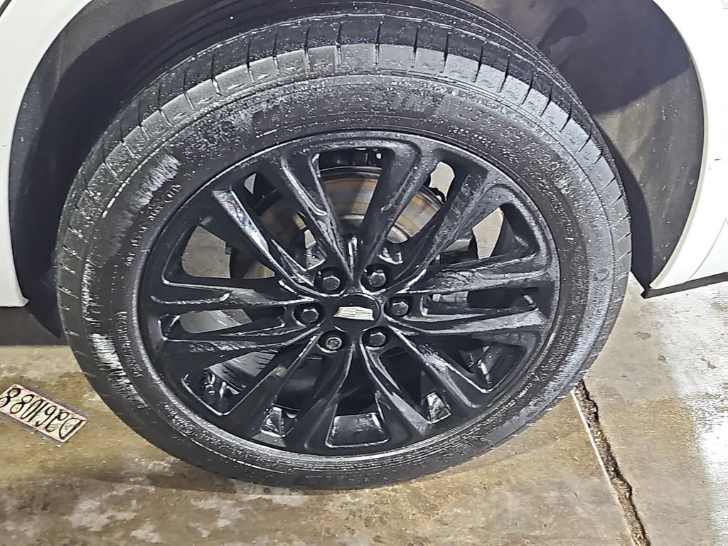 Certified 2021 Cadillac XT6 Premium Luxury w/ LPO, ONYX Package image 39