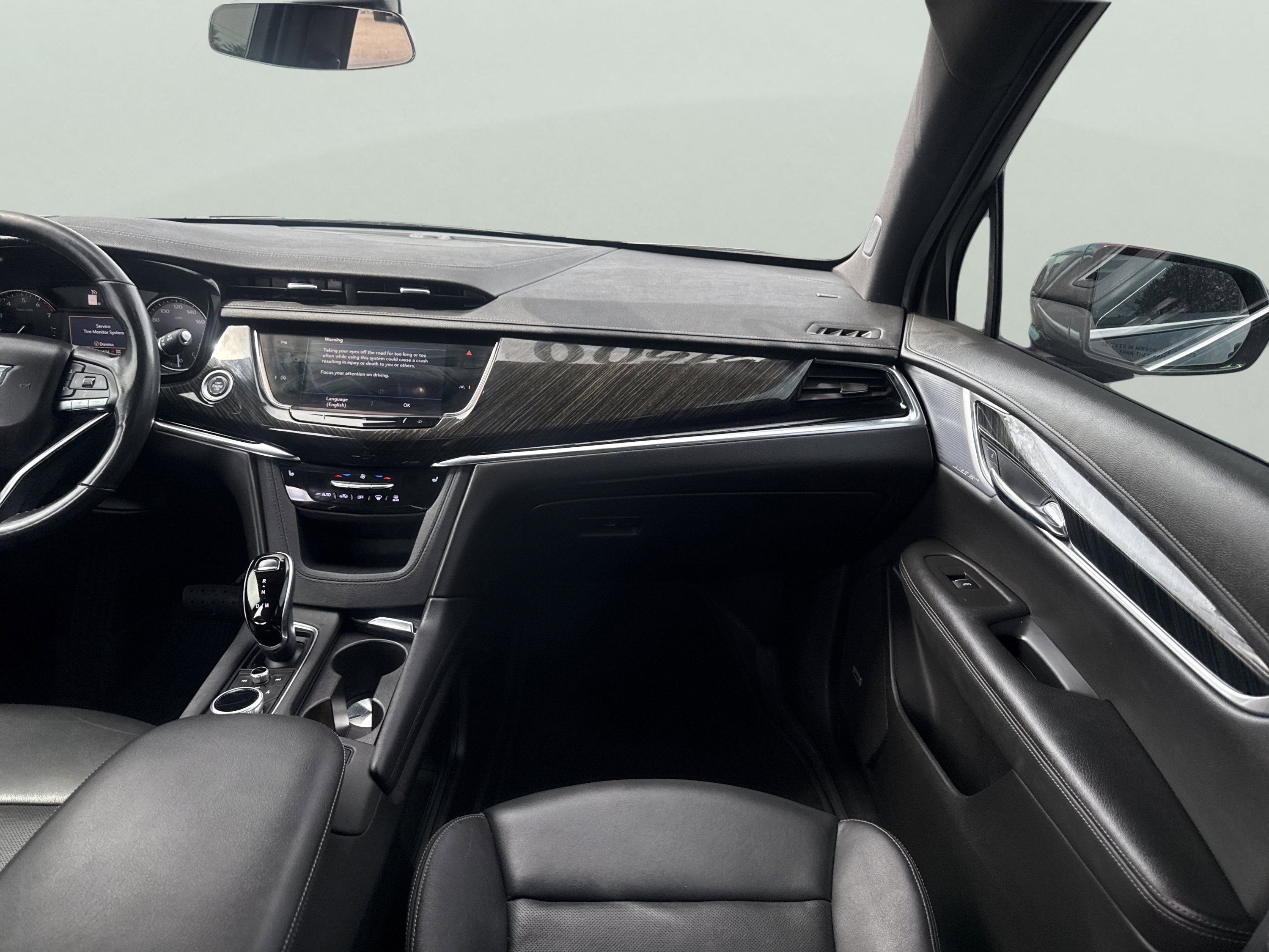 Used 2020 Cadillac XT6 Premium Luxury image 18