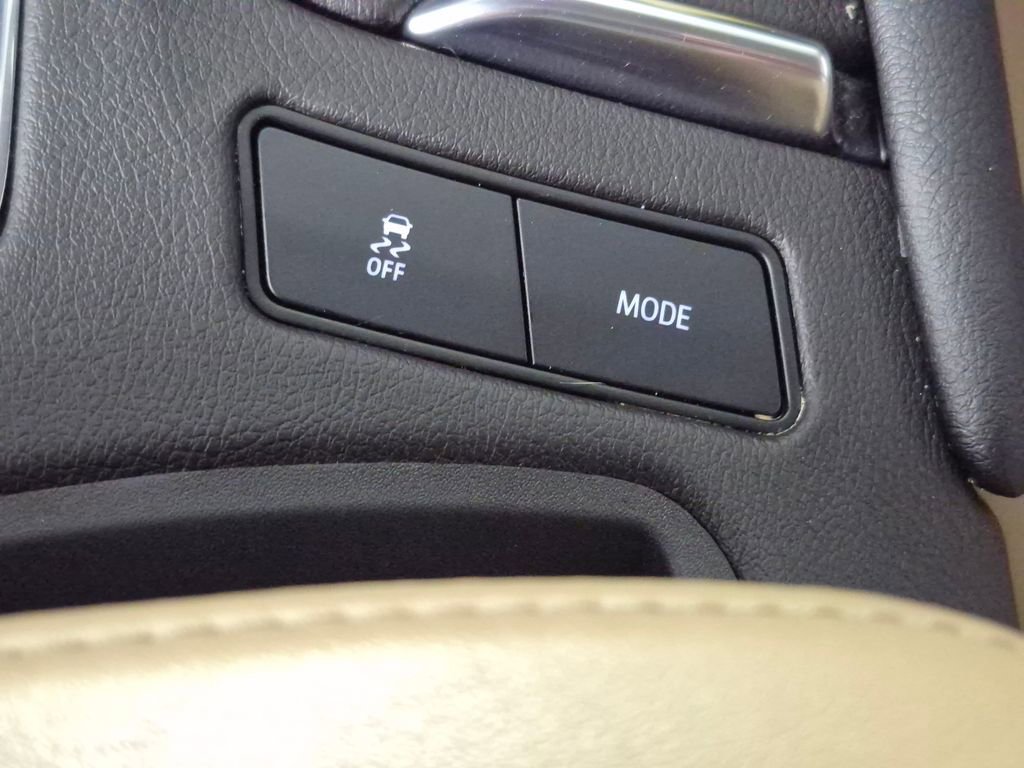 Used 2024 Cadillac XT6 Sport w/ Platinum Package image 17