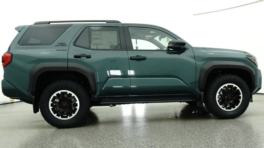 New 2026 Toyota 4Runner 4WD image 30