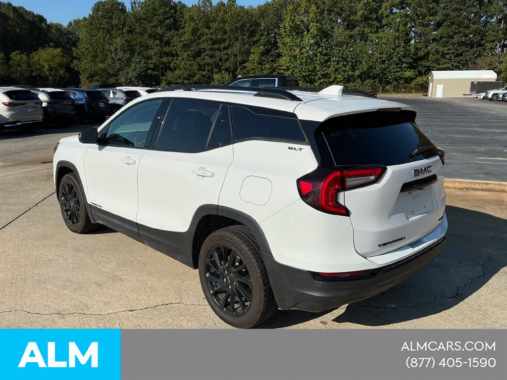 Used 2024 GMC Terrain SLT w/ Elevation Edition AWD/4WD image 3