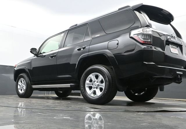 Used 2024 Toyota 4Runner SR5 Premium w/ Moonroof Package AWD/4WD image 26