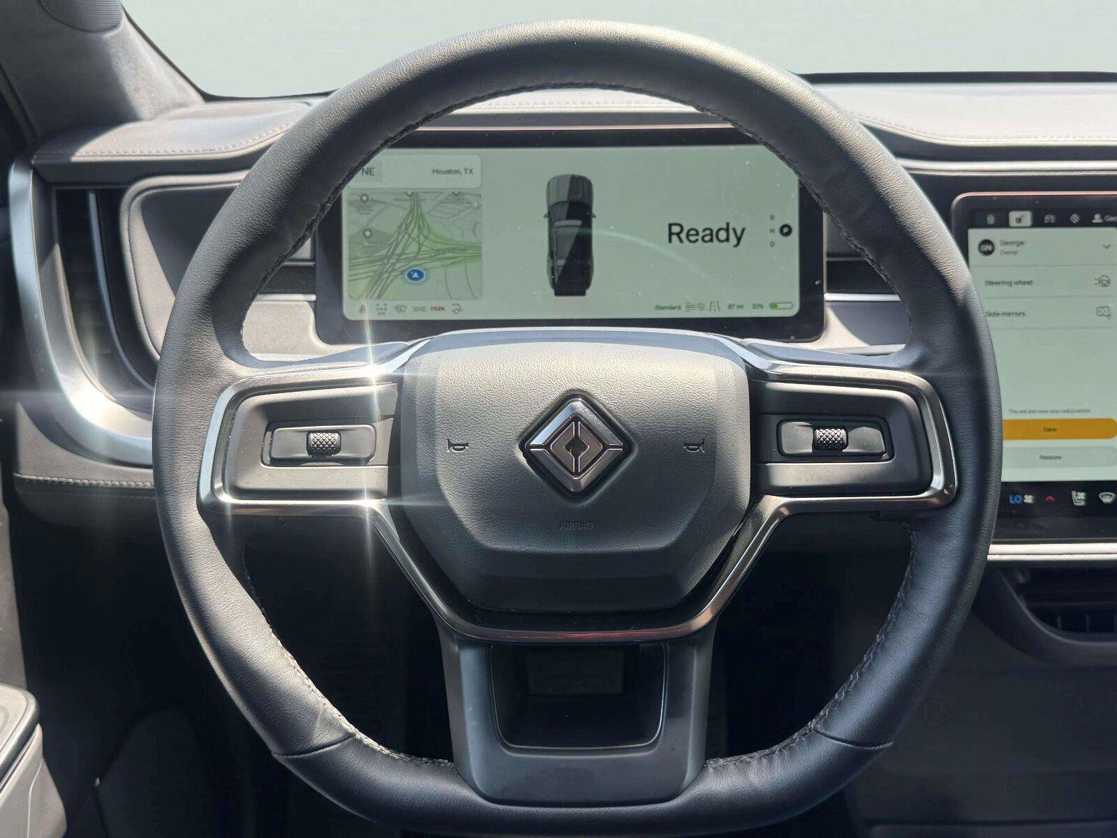 Used 2025 Rivian R1S Adventure AWD/4WD image 32