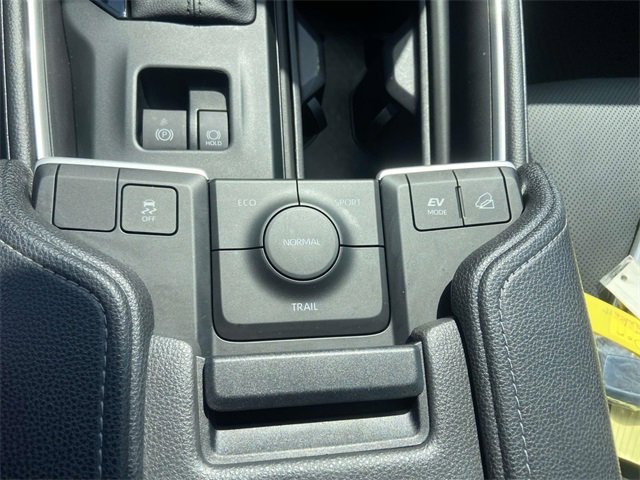 Used 2025 Toyota Grand Highlander AWD Hybrid image 24