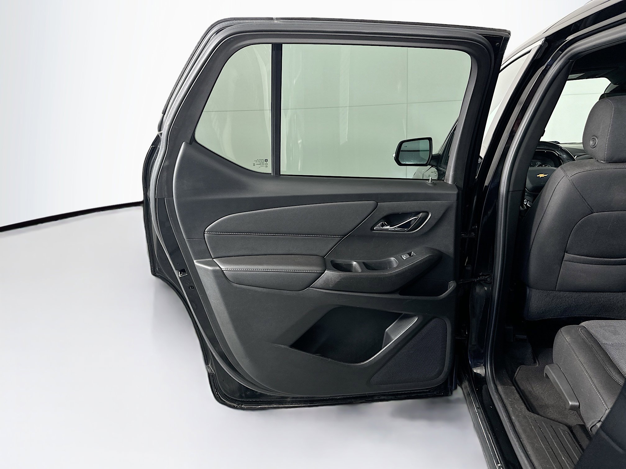 Used 2022 Chevrolet Traverse LT image 26