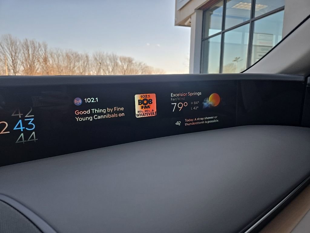 Used 2025 Lincoln Nautilus Reserve image 54