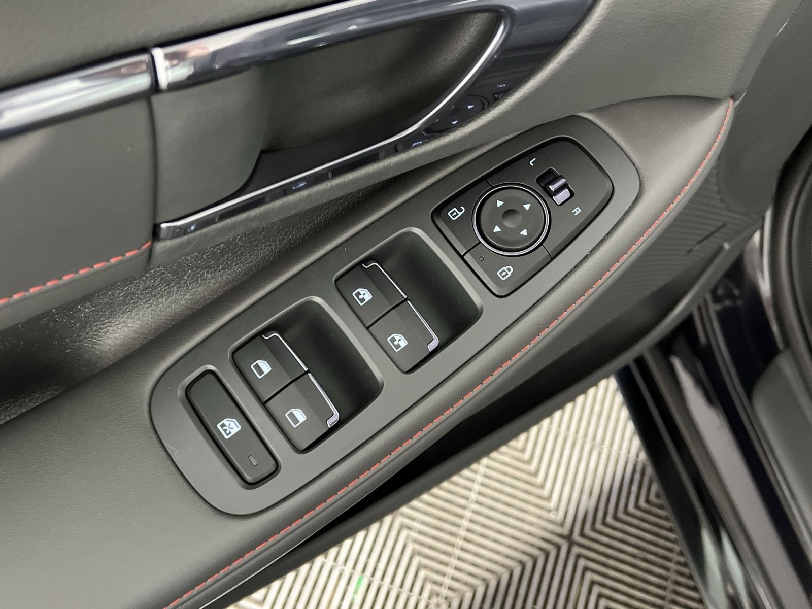 Used 2023 Hyundai Sonata N Line w/ Winter Weather Package image 13