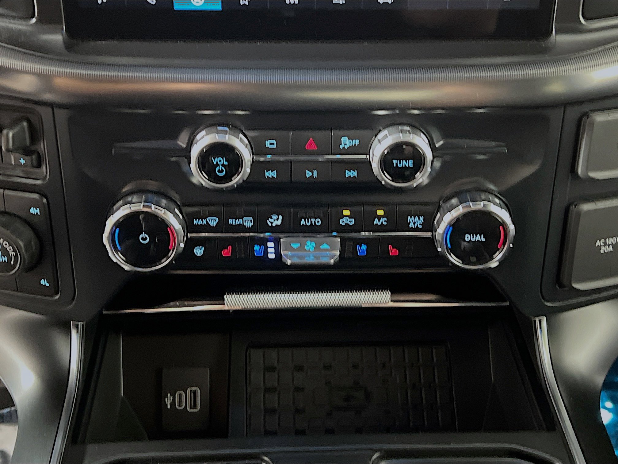 Used 2025 Ford F150 Raptor image 25