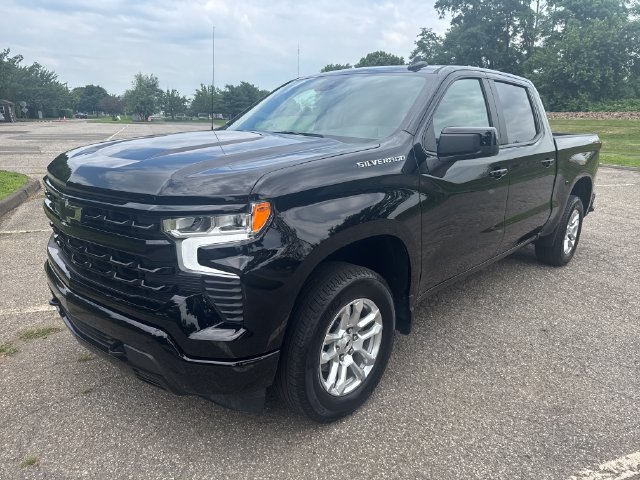 Used 2026 Chevrolet Silverado 1500 RST AWD/4WD image 6