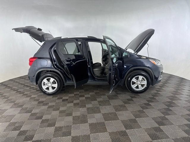 Used 2022 Chevrolet Trax LT w/ Driver Confidence Package AWD/4WD image 13