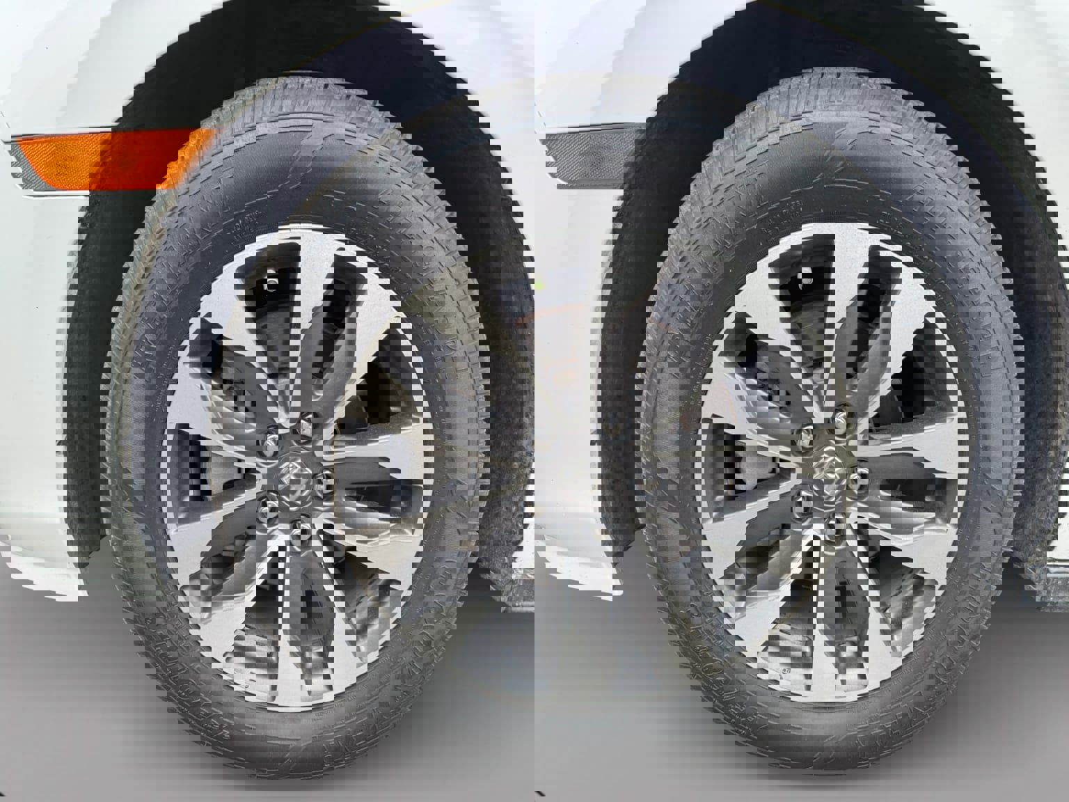 Used 2023 Honda Odyssey EX-L image 9