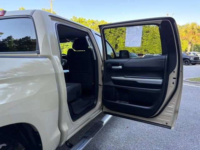 Used 2017 Toyota Tundra SR5 w/ SR5 Upgrade Package image 26