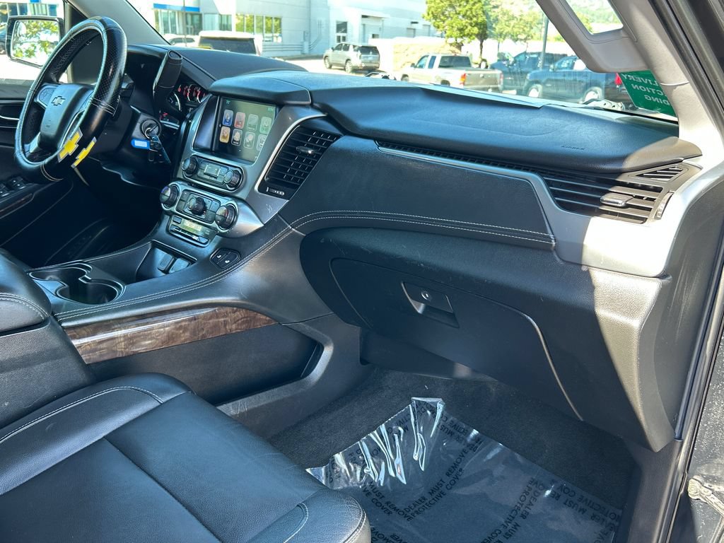 Used 2018 Chevrolet Suburban LT AWD/4WD image 9