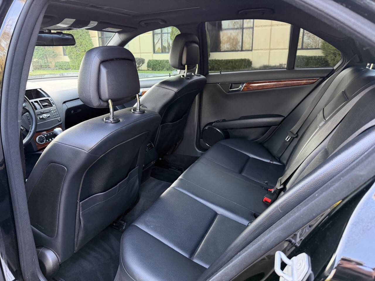 Used 2011 Mercedes-Benz C 300 4MATIC Sedan image 18