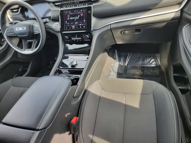 Certified 2023 Jeep Grand Cherokee L Laredo w/ Luxury Tech Group I AWD/4WD image 40