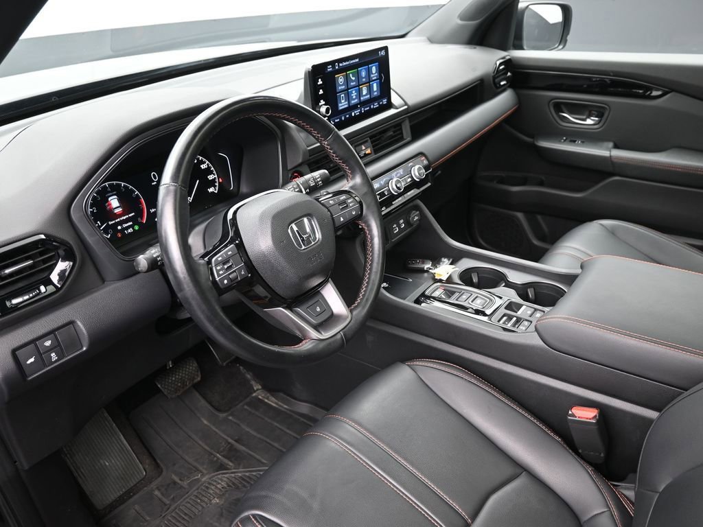 Certified 2023 Honda Pilot TrailSport image 27