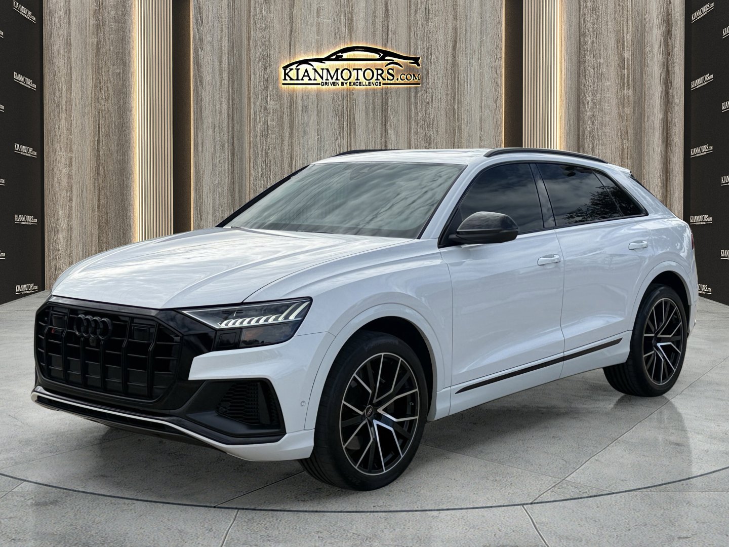 Used 2023 Audi SQ8 Prestige image 3