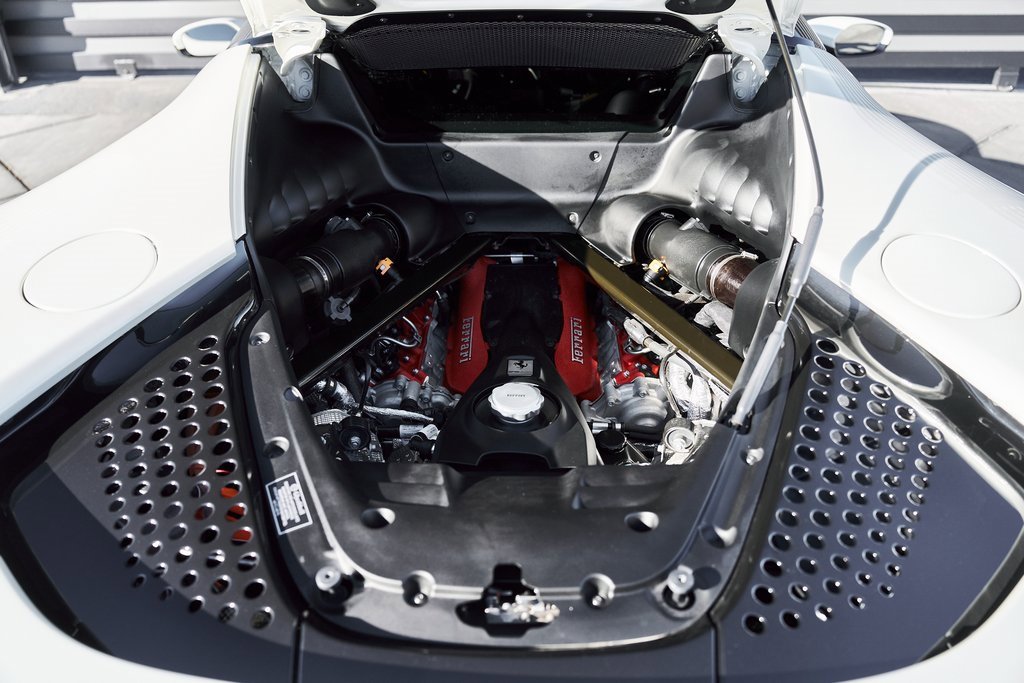 Used 2022 Ferrari SF90 Stradale image 27