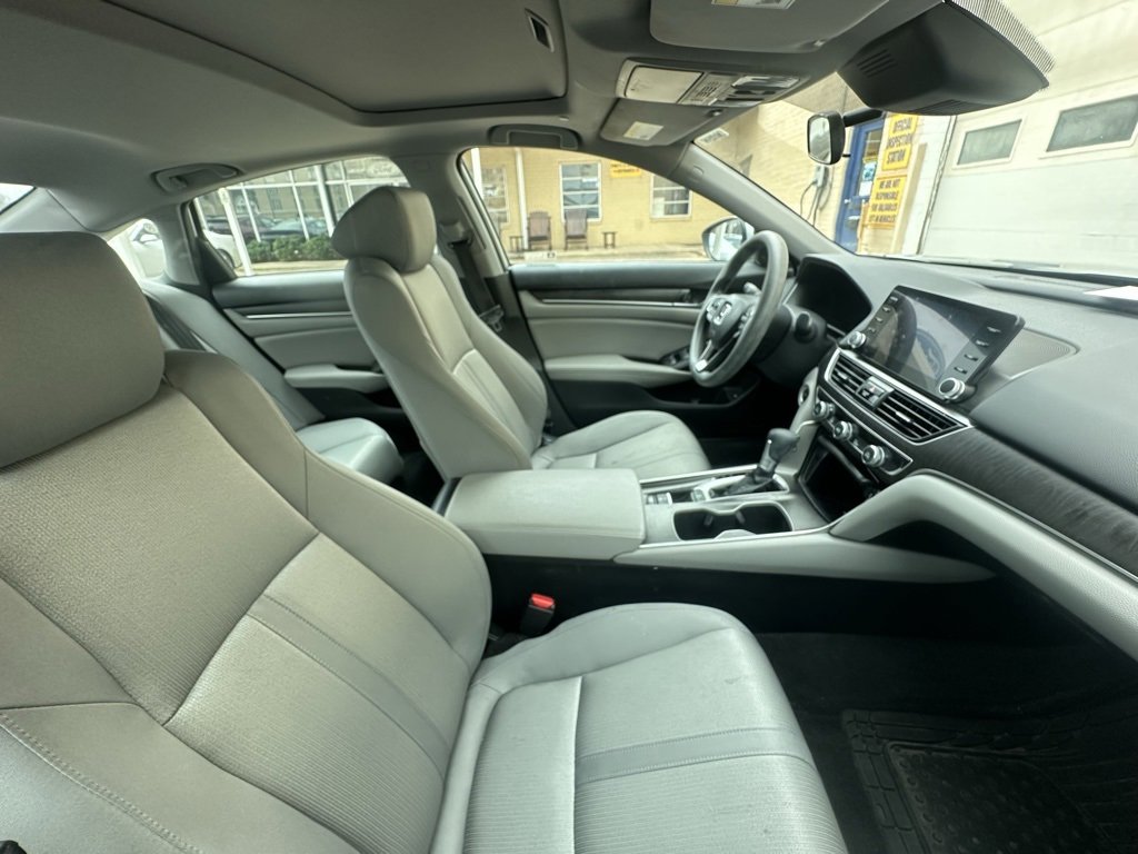 Used 2020 Honda Accord EX image 4