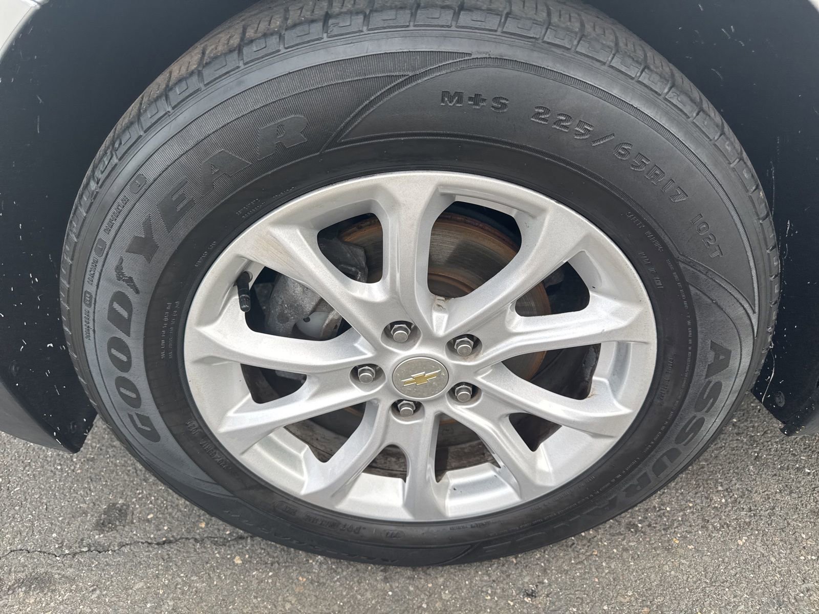 Used 2020 Chevrolet Equinox LS FWD image 11