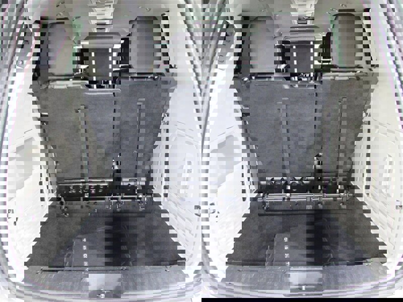 Used 2014 Chrysler Town & Country Touring image 28