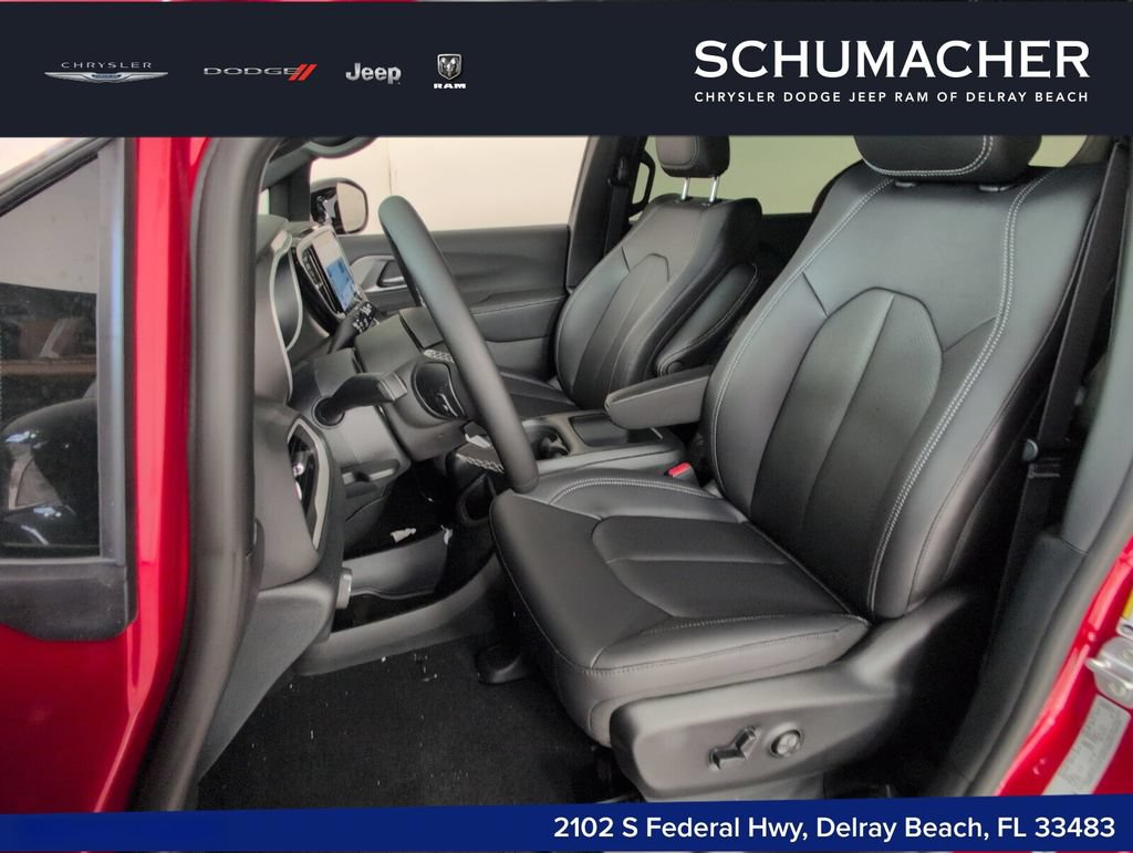 New 2026 Chrysler Voyager LX FWD image 5