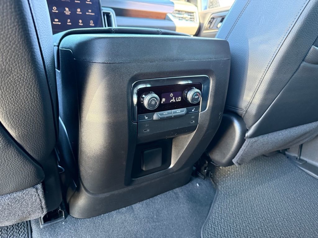 New 2026 GMC Yukon Denali w/ Sun & Power Step Package image 16